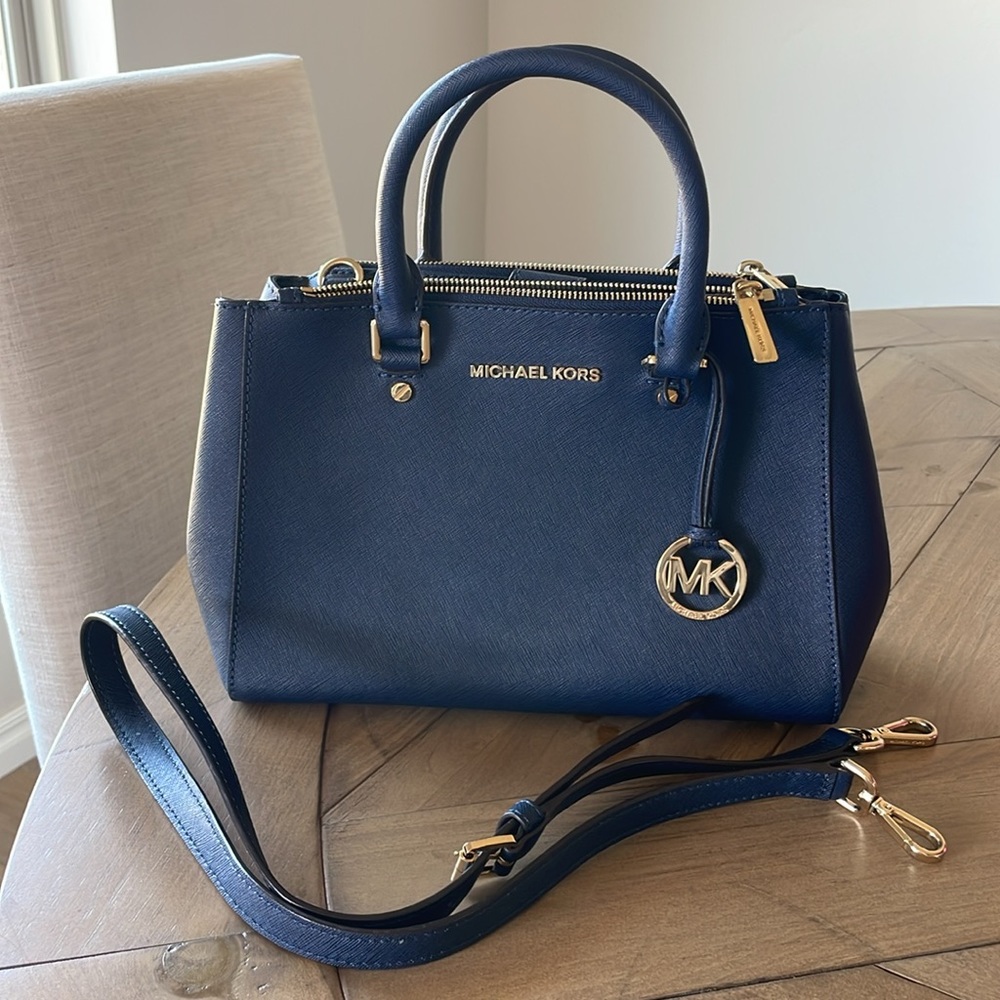 Michael Kors navy purse - brand new condition